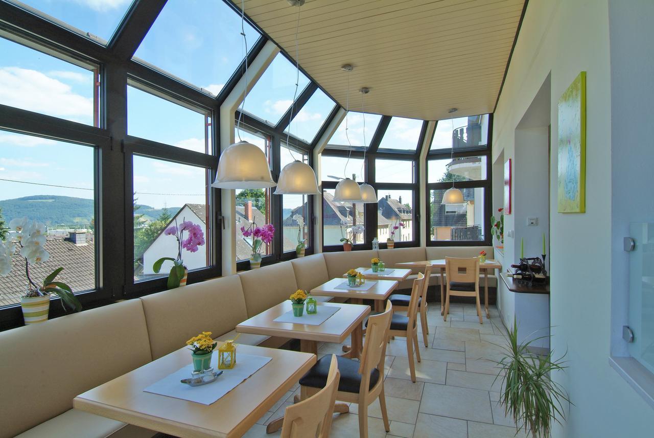 Hotel Haus Am Berg Трир Екстериор снимка